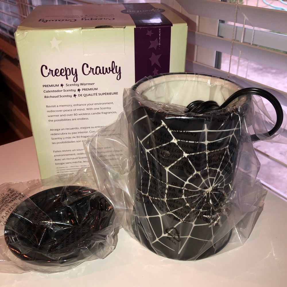 NIB, full-size Creepy Crawler Scentsy warmer